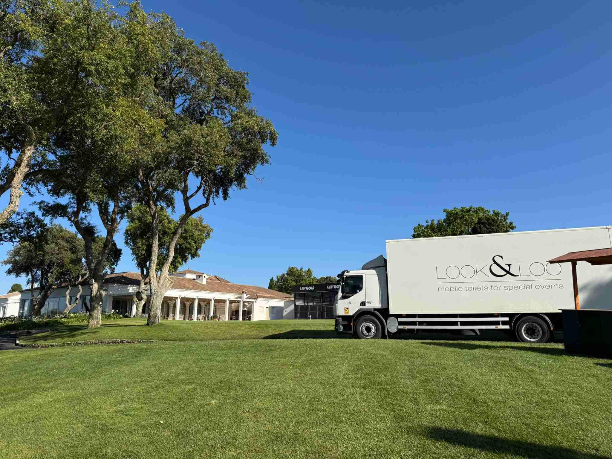 Casas de banho portáteis Look&Loo no Golfe