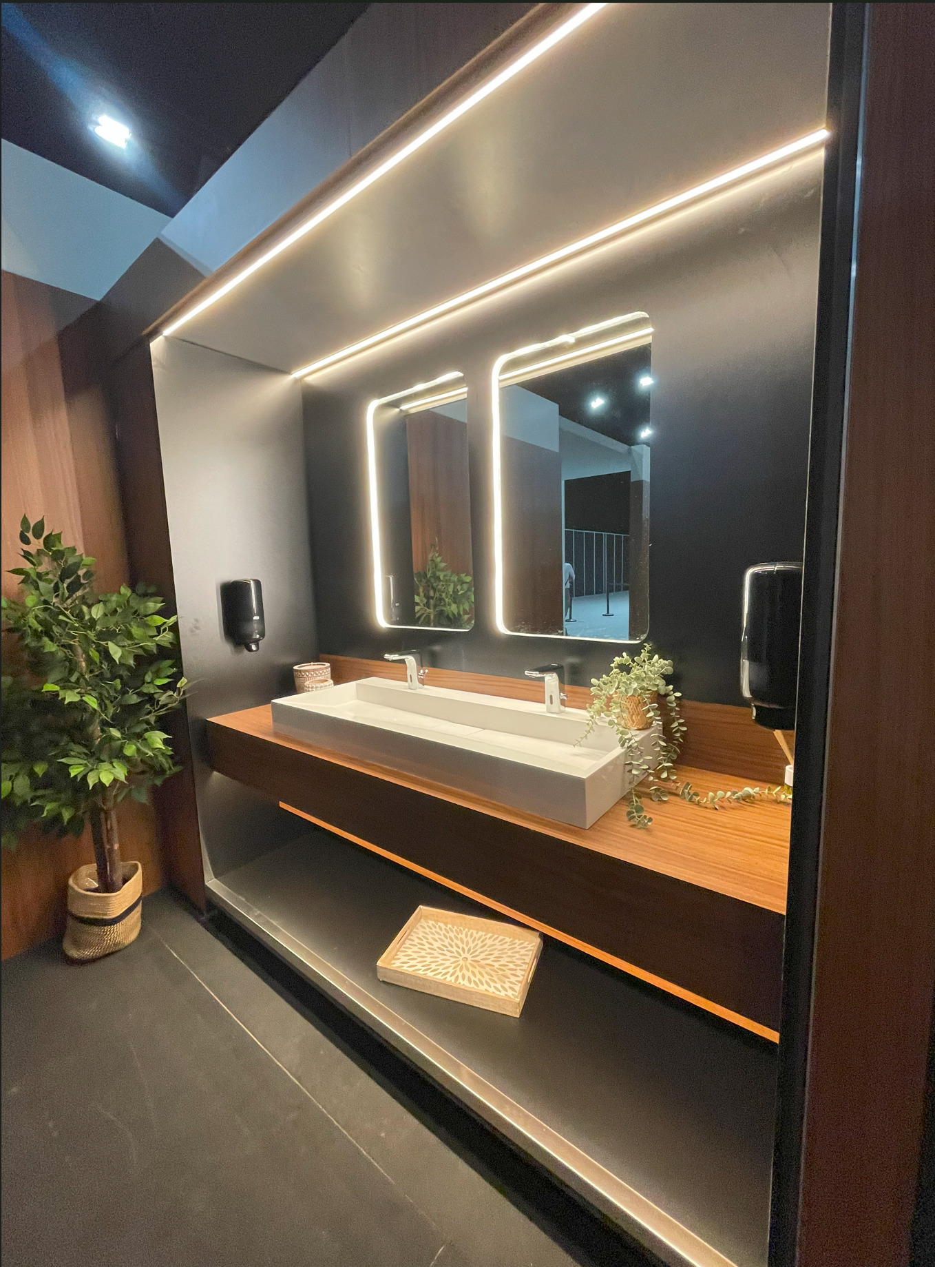 Excelencia en baños portátiles Look&Loo